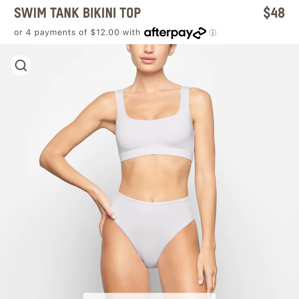 Skims bikini